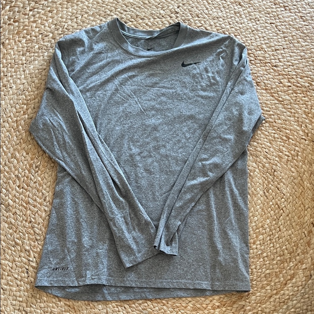 Nike Men's Heather Gray Long Sleeve Tee